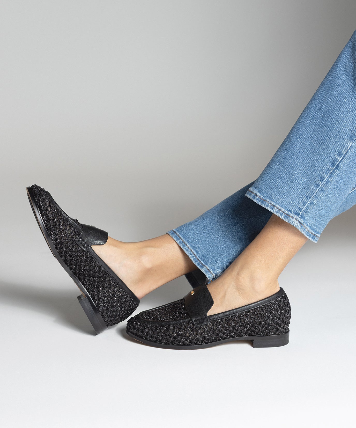 The Starling 20 - Black Openweave