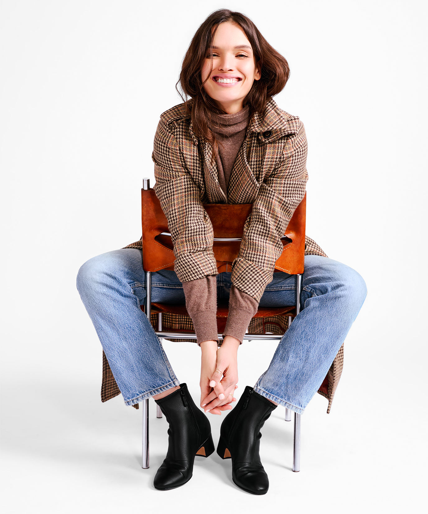 on figure view of the Starling 50 bootie in Black Leather