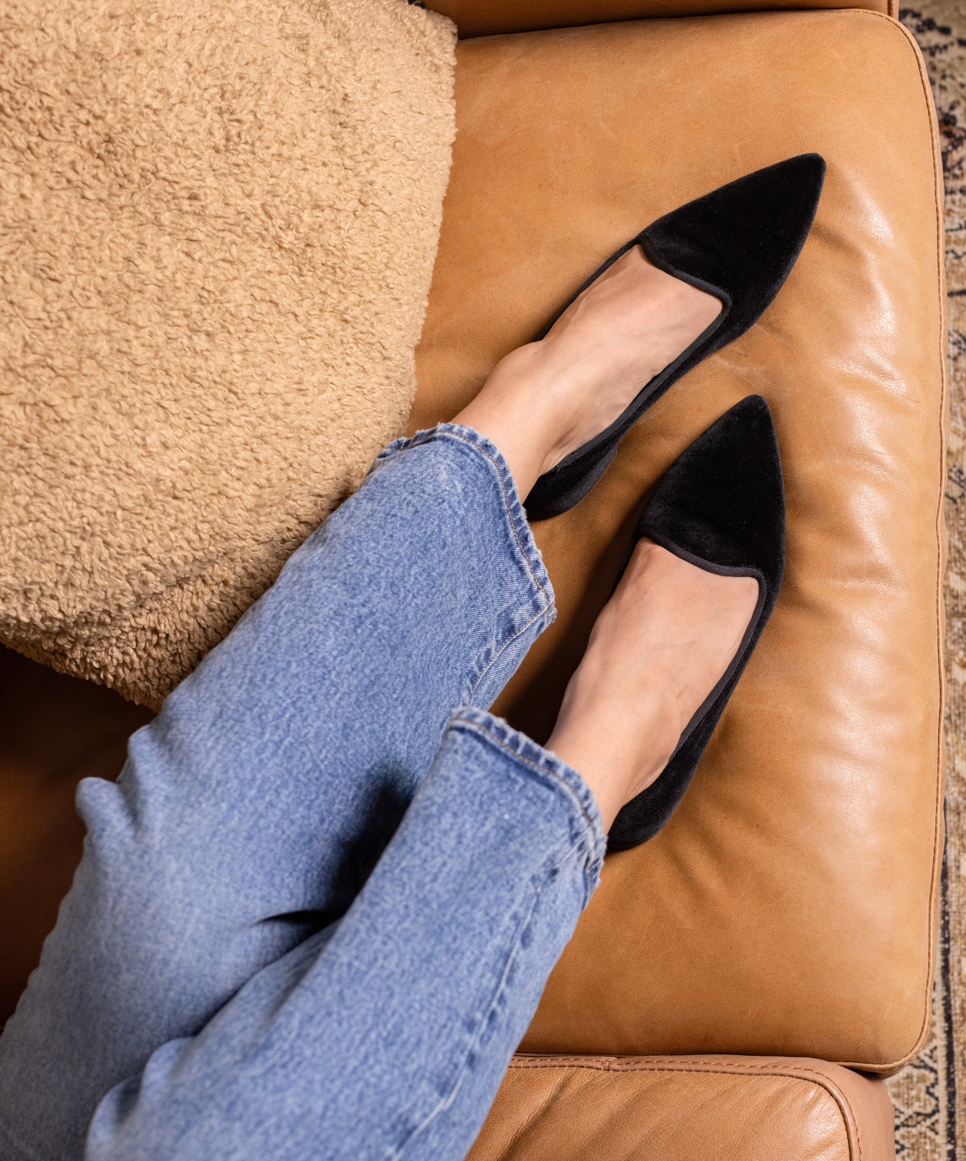 The Starfinch 15 - Black Velvet