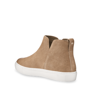back 3/4ths view of the Falcon in Cafe au Lait (tan) Leather