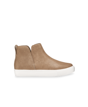 side view of the Falcon in Cafe au Lait (tan) Leather