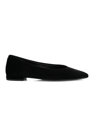 The New Goldfinch 15 - Black Velvet