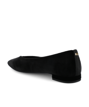 The New Goldfinch 15 - Black Velvet