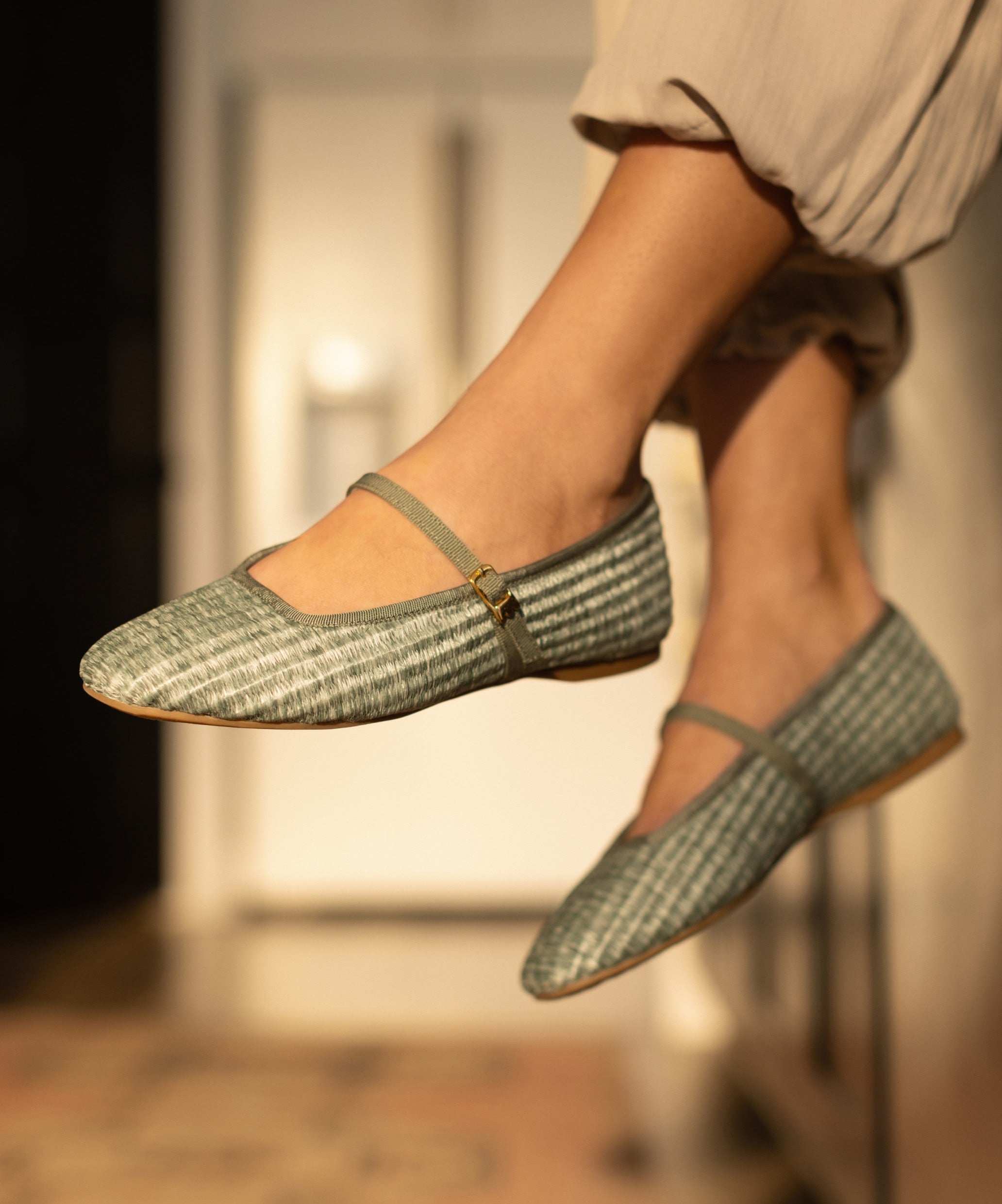 The Hummingbird Mary Jane - Seafoam Raffia