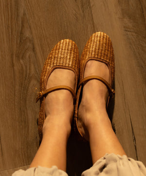 The Hummingbird Mary Jane - Tan Raffia