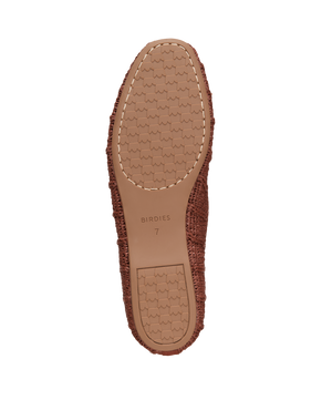 bottom view of the Hummingbird in Walnut (brown) raffia