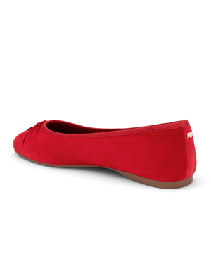 back 3/4ths view of the Hummingbird in red suede