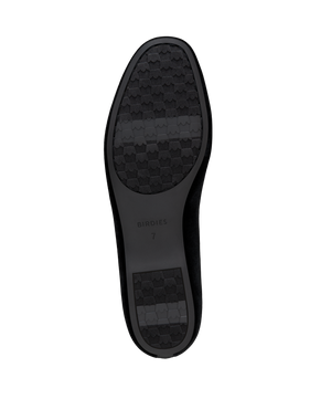 bottom view of the hummingbird in black velvet bow