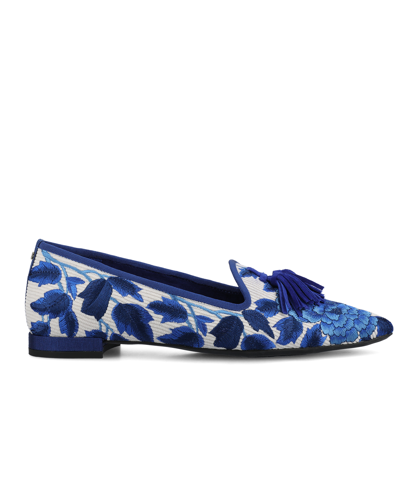 The Starfinch 15 Tassel - Empire Blue Teatime Embroidery