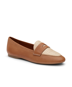 front 3/4ths view of the Vesper loafer in Cappuccino (brown) Leather