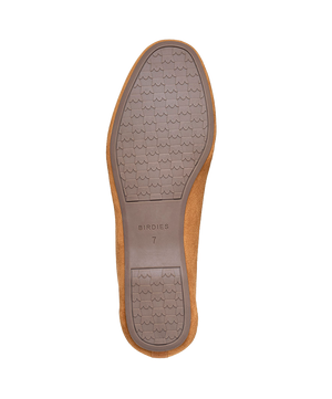 bottom view of the Vesper loafer in Toffee (tan) Suede